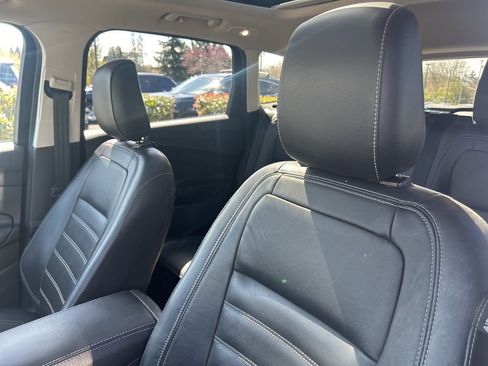 Used 2018 Ford Escape Titanium w/ Ford Safe & Smart Package image 6