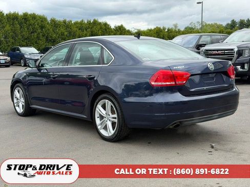 Used 2014 Volkswagen Passat 1.8T SE FWD image 3