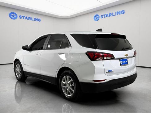 Certified 2024 Chevrolet Equinox LS w/ LS Convenience Package FWD image 5