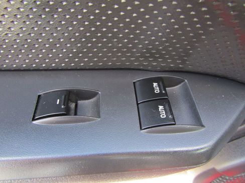 Used 2006 Ford Mustang GT RWD image 24