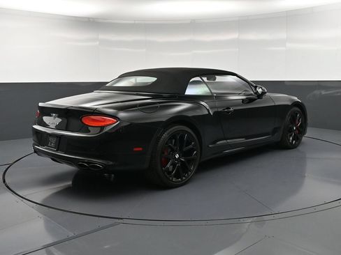 Certified 2023 Bentley Continental GT V8 AWD/4WD image 8