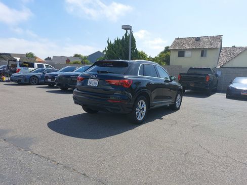 Used 2025 Audi Q3 2.0T Premium w/ Convenience Package AWD/4WD image 3