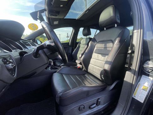 Used 2017 Volkswagen GTI Autobahn FWD image 17