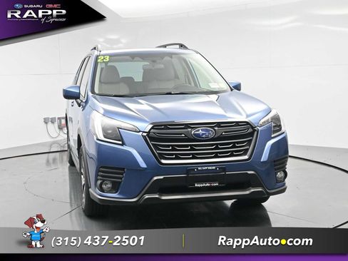 Used 2023 Subaru Forester Premium AWD/4WD image 2