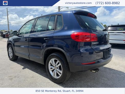 Used 2013 Volkswagen Tiguan S FWD image 3
