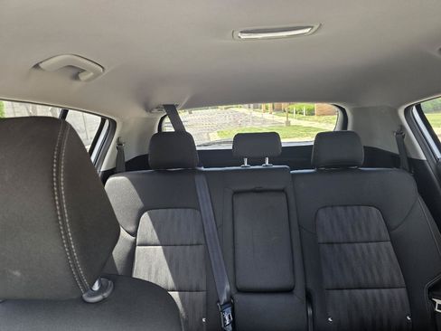Used 2020 Kia Sportage LX AWD/4WD image 17