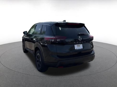 Used 2025 Nissan Rogue SV FWD image 11