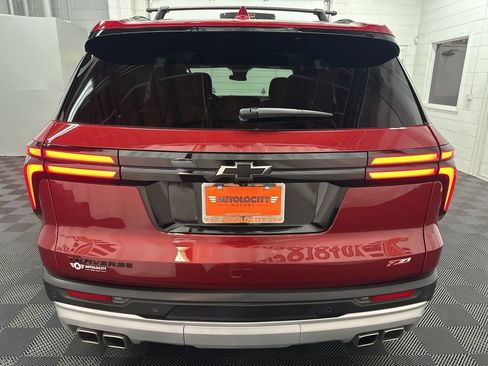 Used 2025 Chevrolet Traverse Z71 AWD/4WD image 9