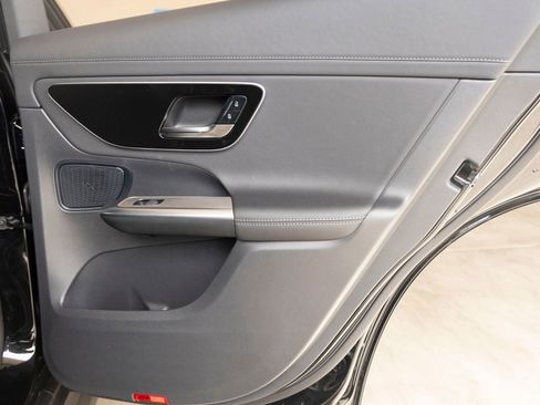 Used 2026 Mercedes-Benz GLC 300 image 22