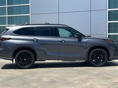Certified 2025 Toyota Highlander XSE