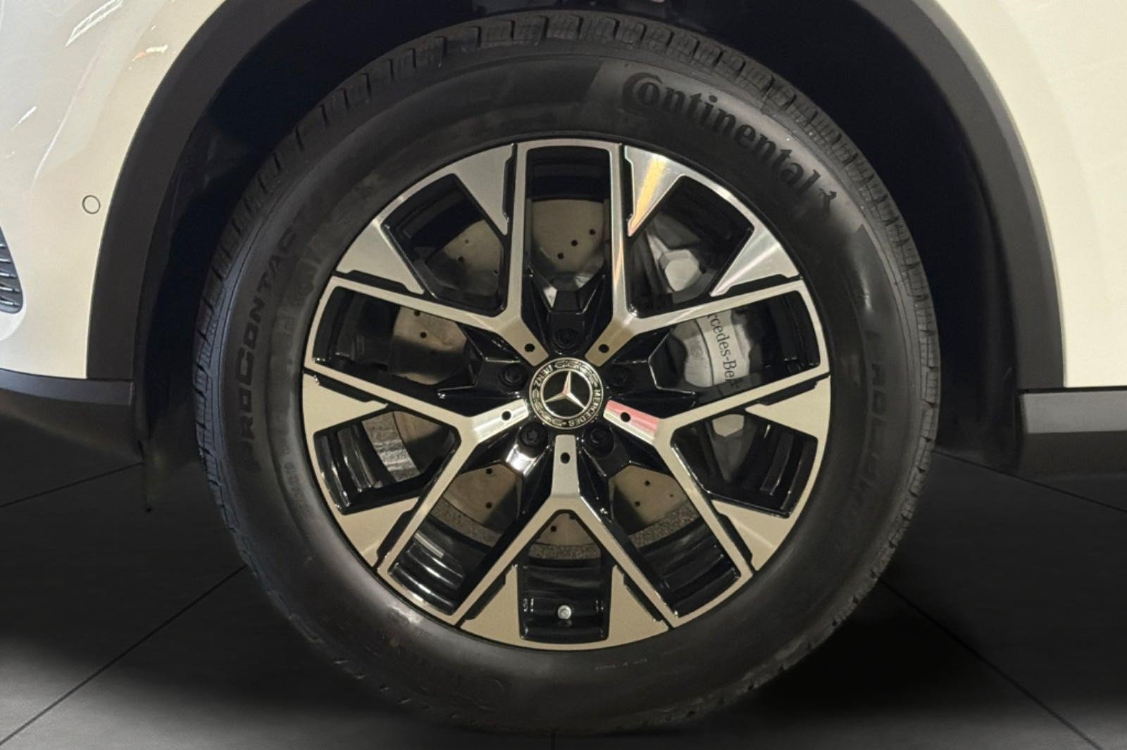 New 2027 Mercedes-Benz GLC 350e 4MATIC image 25