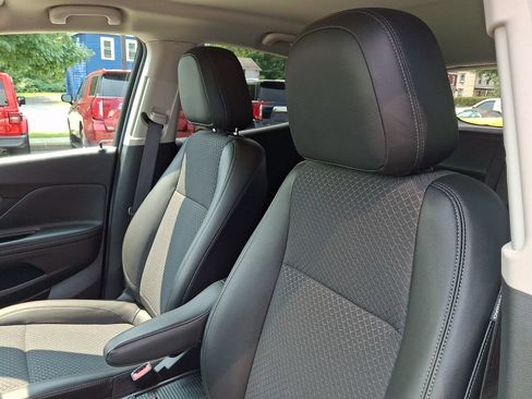 Used 2022 Buick Encore Preferred w/ Safety Package AWD/4WD image 14