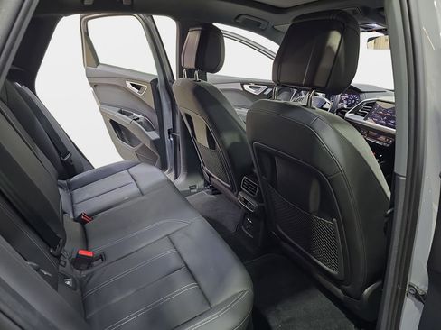 Used 2024 Audi Q4 e-tron Premium w/ Convenience Package image 9