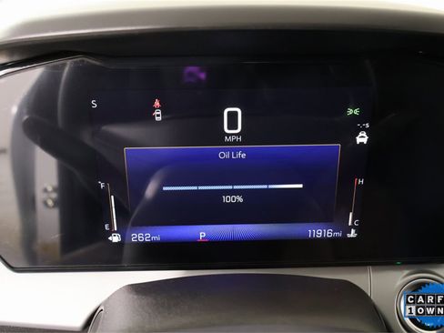 Used 2025 Chevrolet Trax LT w/ LT Convenience Package image 4