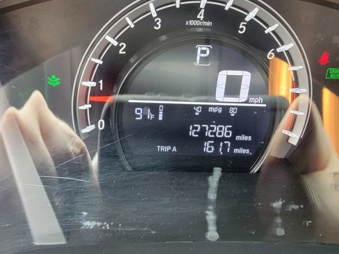 Used 2018 Honda CR-V LX image 7