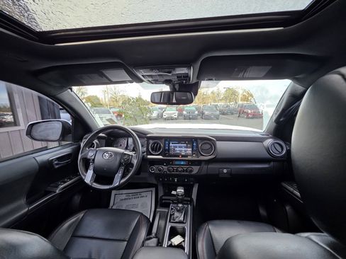 Used 2019 Toyota Tacoma TRD Pro image 16