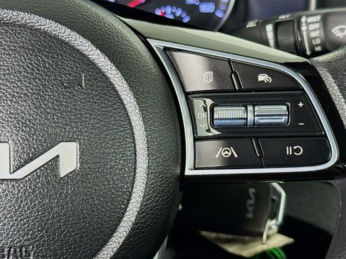 Used 2023 Kia Forte LXS FWD image 13