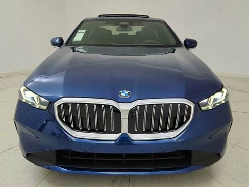 Used 2026 BMW 530i xDrive image 13