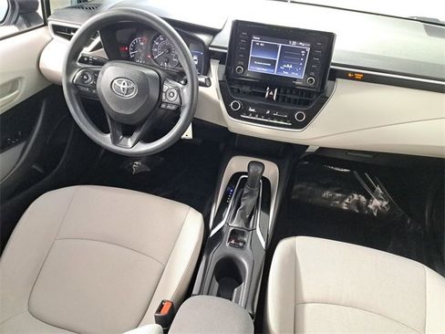 Used 2022 Toyota Corolla L image 15