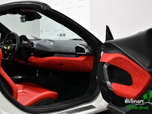 Used 2024 Ferrari 296 GTS image 40