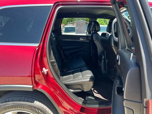 Used 2016 Jeep Grand Cherokee Limited image 19