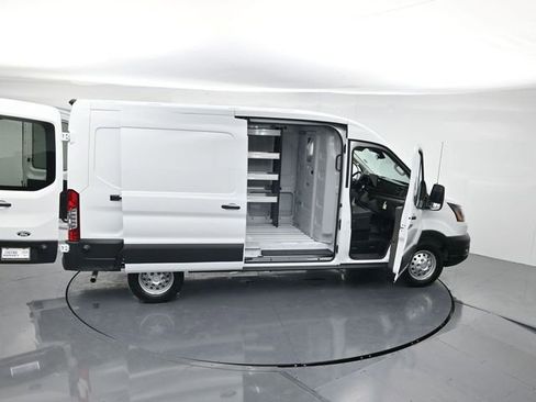 New 2026 Ford Transit 250 148 Medium Roof RWD image 46