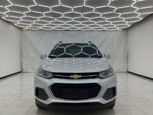 Used 2018 Chevrolet Trax LT w/ LT Convenience Package AWD/4WD image 5