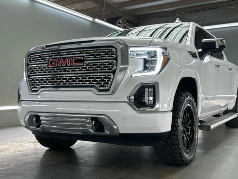 Used 2022 GMC Sierra 1500 Denali w/ Denali Reserve Package AWD/4WD image 4