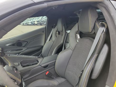 Used 2025 Chevrolet Corvette Z06 w/ Z07 Performance Package RWD image 16