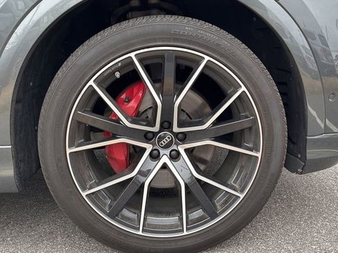 Used 2022 Audi Q8 Prestige image 20