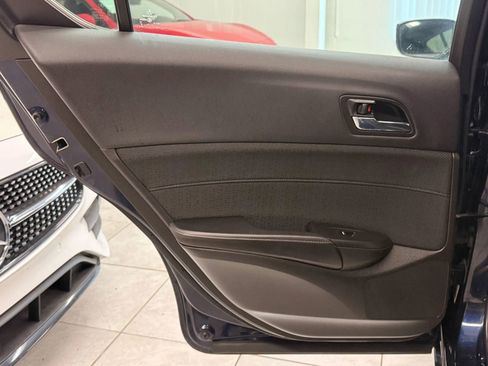 Used 2013 Acura ILX FWD image 17