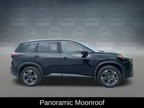 Used 2025 Nissan Rogue SV w/ SV Premium Package FWD image 8