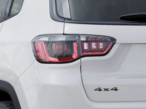 New 2026 Jeep Compass Trailhawk w/ Sun, Sound & Navigation Group AWD/4WD image 9