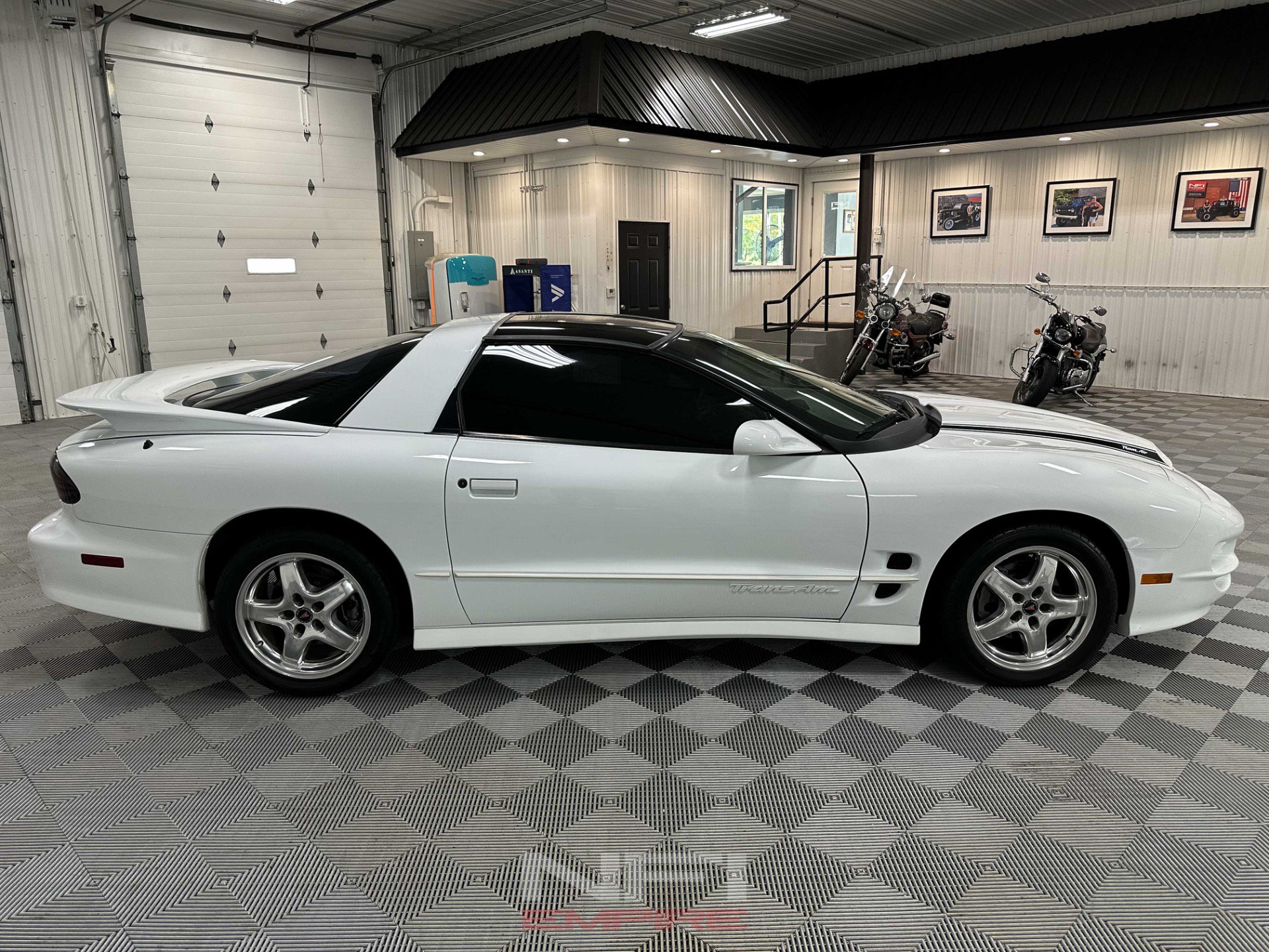 Used 2002 Pontiac Firebird Formula RWD image 7
