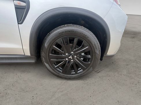 Used 2025 Mitsubishi Outlander Sport LE image 8