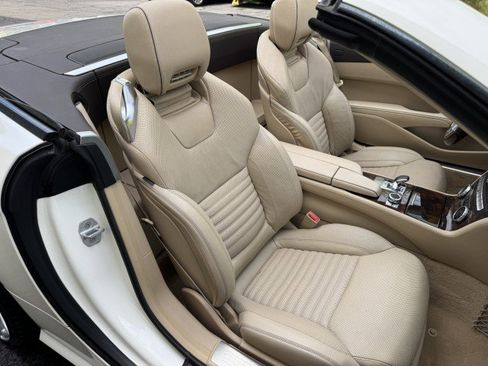 Used 2014 Mercedes-Benz SL 550 w/ Sport Wheel Package image 18