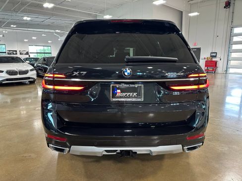 Used 2023 BMW X7 xDrive40i AWD/4WD image 7