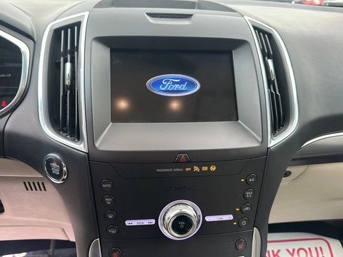 Used 2020 Ford Edge Titanium AWD/4WD image 11