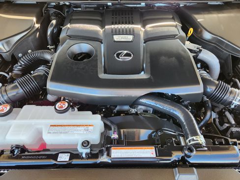 Used 2025 Lexus GX 550 image 40