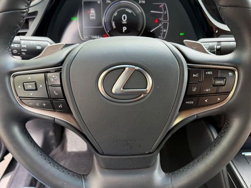 Certified 2025 Lexus ES 300h F Sport w/ Accessory Package (Z2) FWD image 17