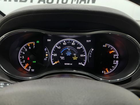 Used 2018 Jeep Grand Cherokee Overland AWD/4WD image 22