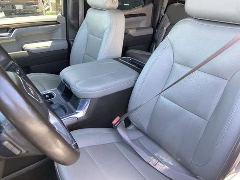 Used 2023 GMC Sierra 1500 SLT w/ SLT Premium Package AWD/4WD image 14