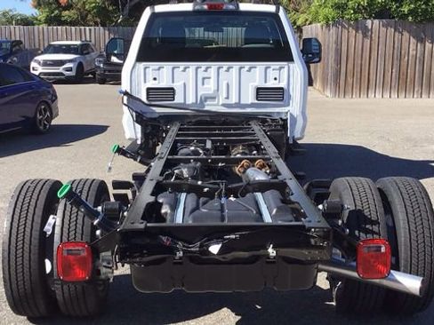 New 2026 Ford F550 4x4 Regular Cab Super Duty image 6