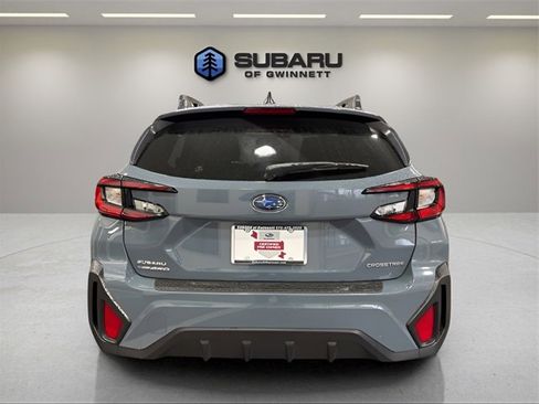 Used 2024 Subaru Crosstrek 2.0i Premium image 4