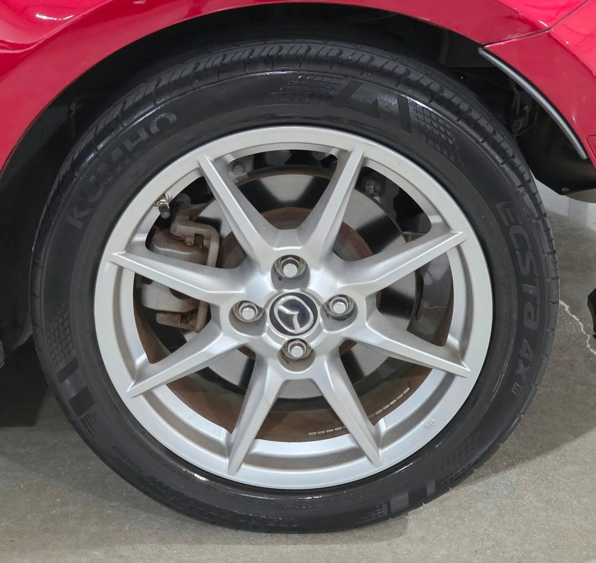 Used 2018 MAZDA MX-5 Miata Sport RWD image 25