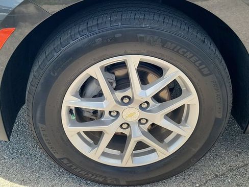 Used 2022 Chevrolet Equinox LT FWD image 7