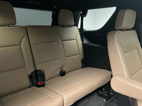 Certified 2024 Chevrolet Tahoe Premier w/ Advanced Technology Package image 34