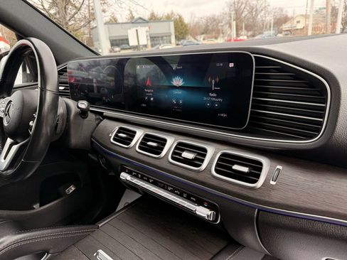 Used 2020 Mercedes-Benz GLE 350 4MATIC w/ Premium Package image 24