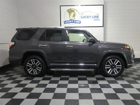 Used 2020 Toyota 4Runner Limited AWD/4WD image 6
