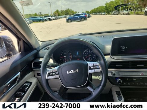 Certified 2022 Kia Telluride EX w/ EX Premium Package FWD image 22